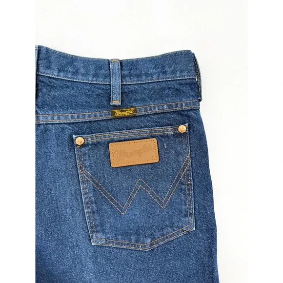 Vintage Wrangler Jeans Mens 34 Blue Denim 936DEN Made in USA Cowboy Cut Slim Fit